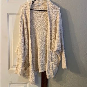 Sweater with pockets